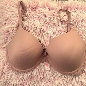 Victoria Secret Pink t shirt bra 34c
